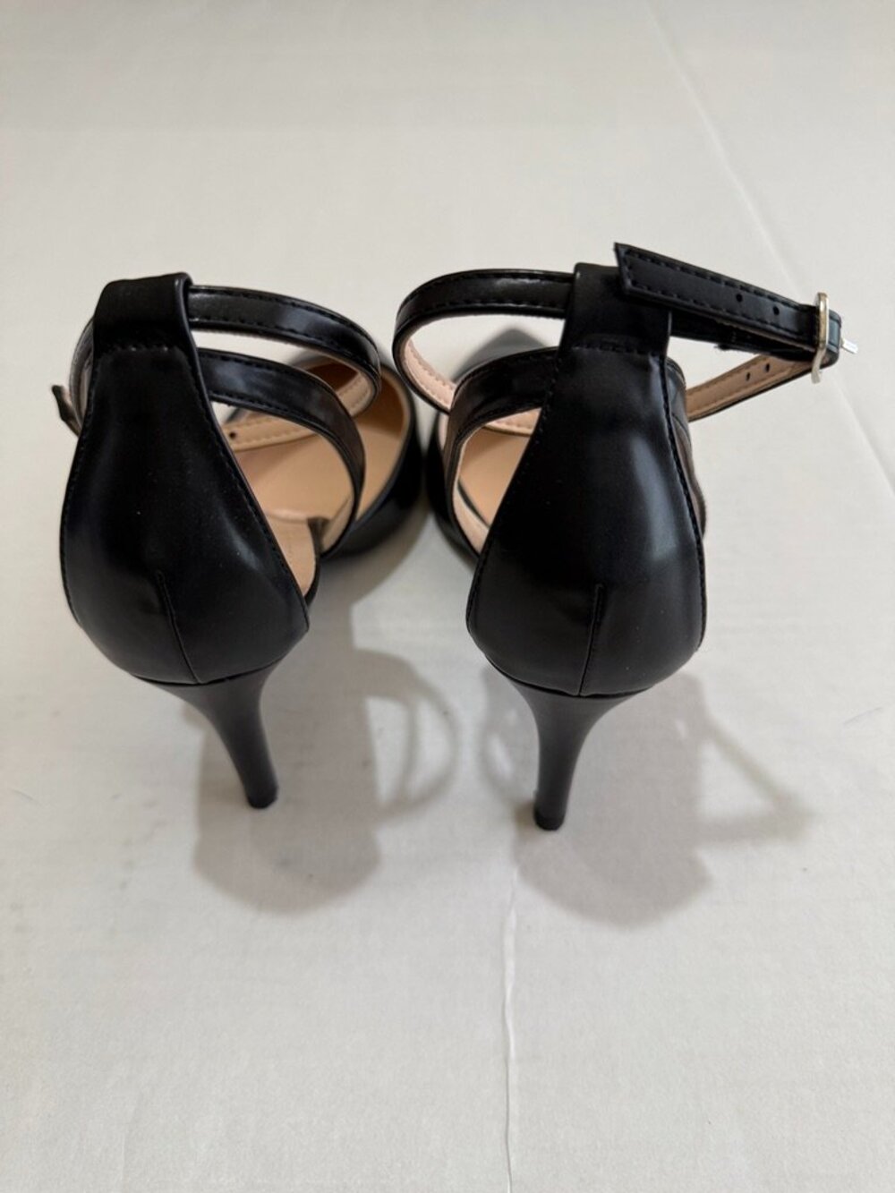 Ribongz Black Heels size 8 - Picture 3 of 8